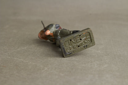 WW2 Tysk Lineol Legetøjssoldat. Original.
