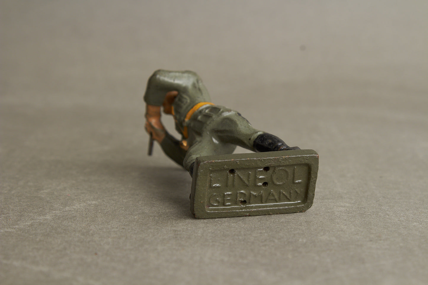WW2 Tysk Lineol Legetøjssoldat. Original.