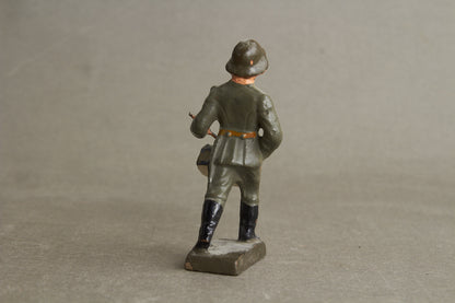WW2 Tysk Lineol Legetøjssoldat. Original.