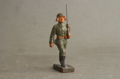 WW2 Tysk Lineol Legetøjssoldat. Original.