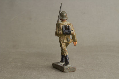 WW2 Tysk Lineol Legetøjssoldat. Original.