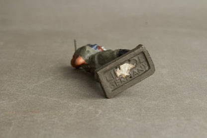 WW2 Tysk Lineol Legetøjssoldat. Original.