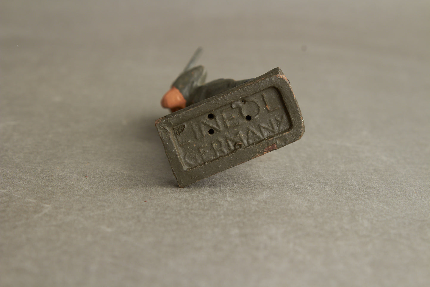 WW2 Tysk Lineol Legetøjssoldat. Original.