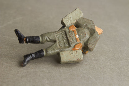 WW2 Tysk Lineol Legetøjssoldat. Original.