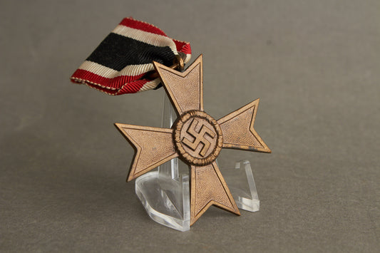 WW2 Tysk KvK u. Sværd. Original.
