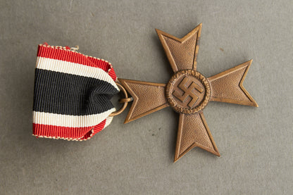 WW2 Tysk KvK u. Sværd. Original.