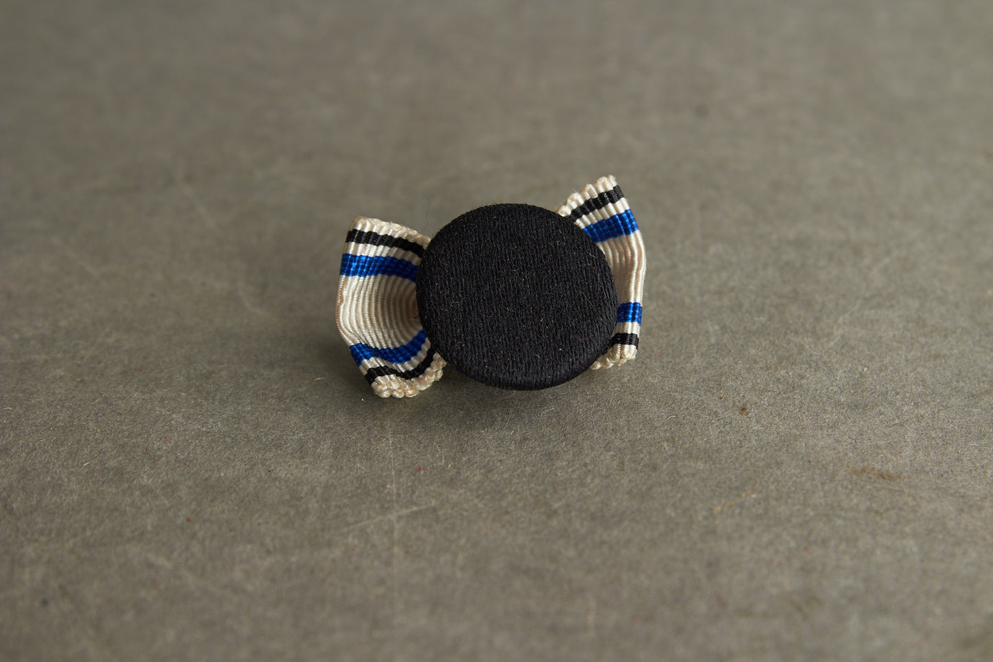 WW1 Tysk Knaphuls spange. Original.