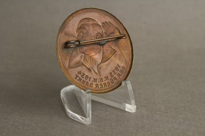 WW2 Tysk NSDAP / WHW Tinnie. En af de bedre. Original.