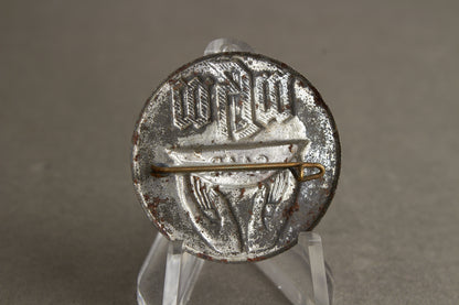 WW2 Tysk W.H.W / NSDAP Tinnie. Original.