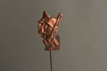 WW2 Tysk Hitler / Mussolini Pin. Sjælden. Original.