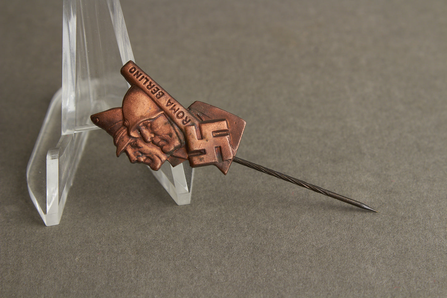 WW2 Tysk Hitler / Mussolini Pin. Sjælden. Original.