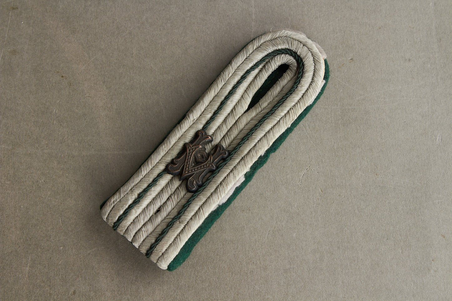 WW2 Tysk Heeres Verwaltung Officer Skulderstrop. Original.