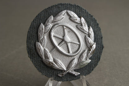 WW2 Tysk "Kraftfahrbewährungsabzeichen" i Sølv. Mint stand! Original.
