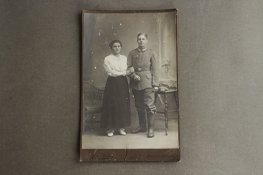 WW1 Tysk Foto. Soldat i Kampuniform. Original.