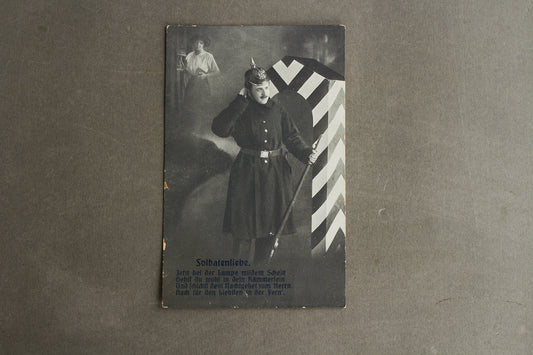 WW1 Tysk Foto-Postkort. Soldat med Pickelhaube. Original.