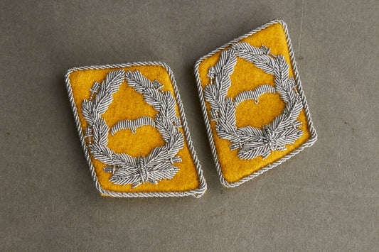WW2 Tysk Luftwaffe Officer Kravespejle for flyvende personel. Matchende sæt. Original.