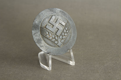 WW2 Tysk RAD/wJ (Reichsarbeitsdienst der weiblichen Jugend) Brosche for "Jungführerin". Original.