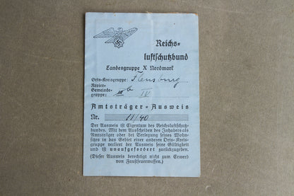 WW2 Tysk Reichs Luftschutzbund "Ausweis" fra Flensborg. Original.