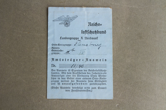 WW2 Tysk Reichs Luftschutzbund "Ausweis" fra Flensborg. Original.