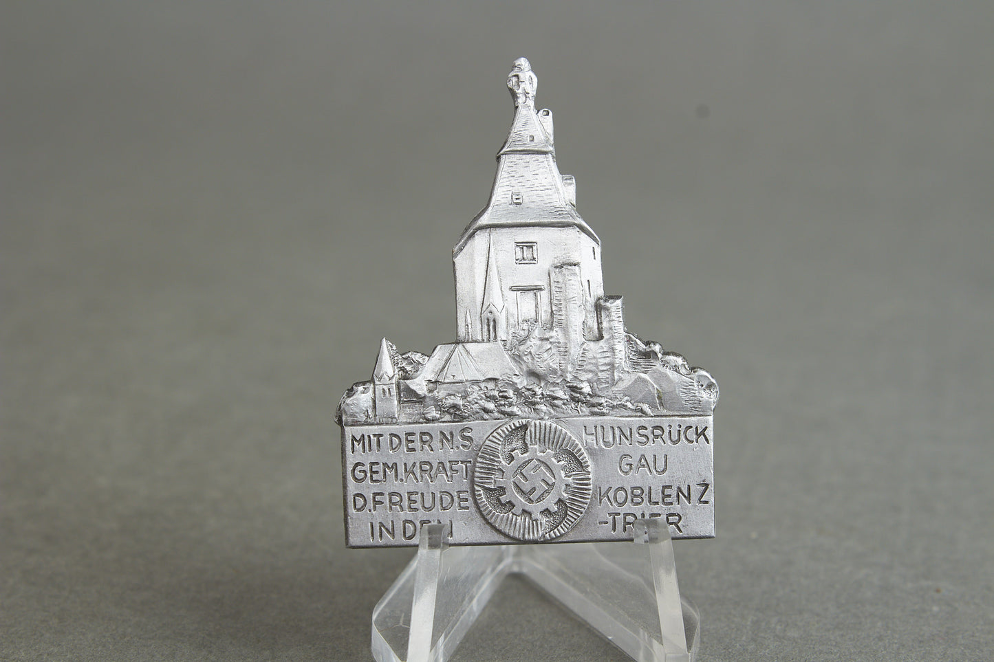 WW2 Tysk Kraft durch Freude (KdF) "Hunsrück Gau Koblenz-Trier" Tinnie. Original.