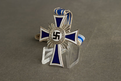 WW2 Tysk Mutterkreuz i Sølv. Mint stand. Original.