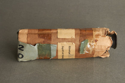 WW2 Tysk Radiorør. Godt stemplet med WaA og "Wehrmacht Eigentum". Original.