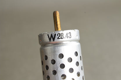 WW2 Tysk Radiorør. Godt stemplet med WaA og "Wehrmacht Eigentum". Original.