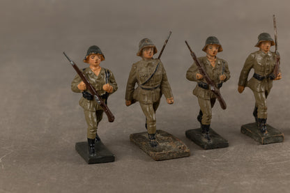 WW2 Tysk Lot af Lineol Figurer. 5 stk. Original.