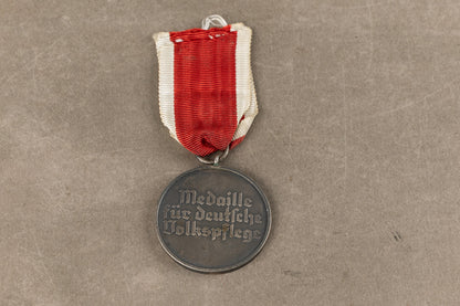 WW2 Tysk Rotes Kreuz "Deutsche Volkspflege". Original.