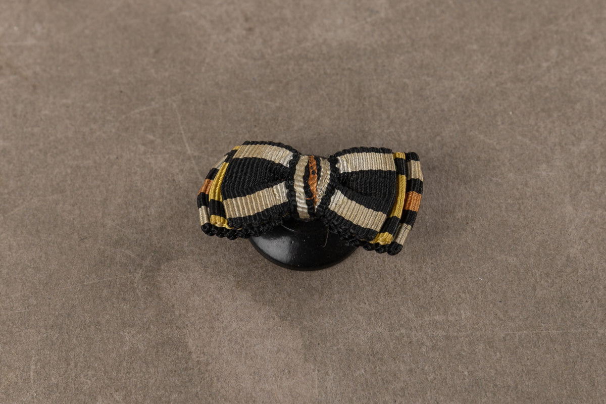WW1/WW2 Tysk Knaphul spange. Original.