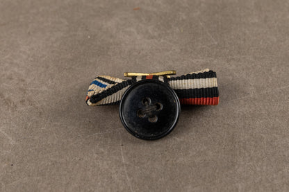 WW1/WW2 Tysk Knaphul spange. Original.