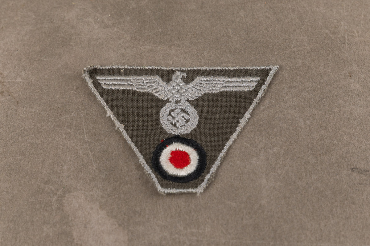 WW2 Tysk Wehrmacht M43 Kasketørn. Original.