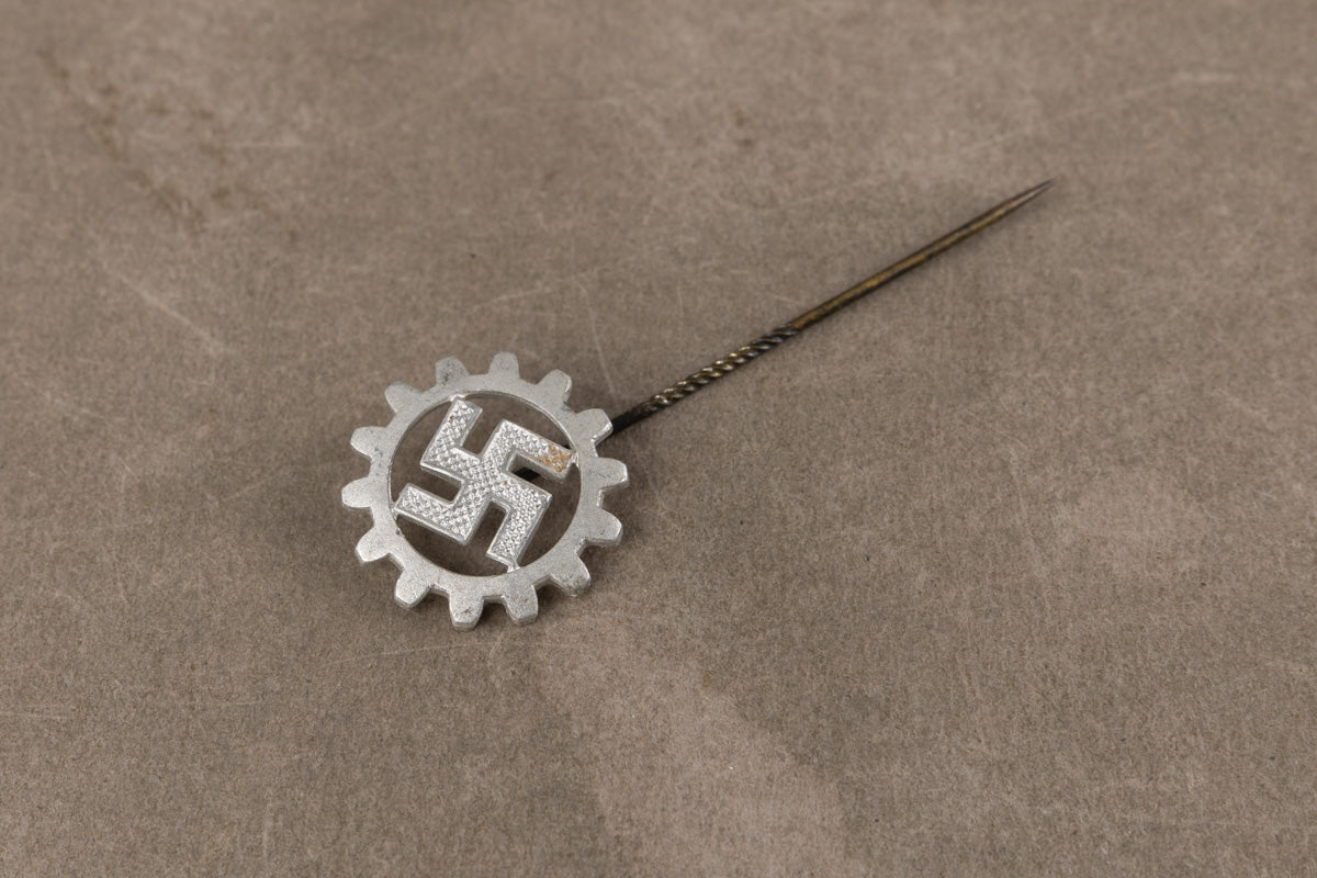 WW2 Tysk DAF Medlemspin. Original.