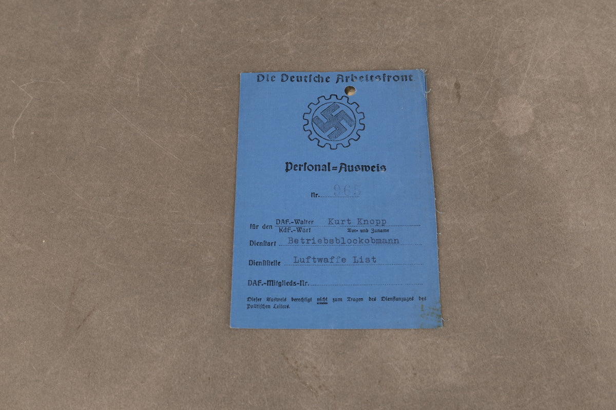 WW2 Tysk DAF Personal-Ausweis". Tilknyttet Luftwaffe. Sjælden. Original.