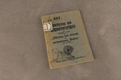 WW1/WW2 Tysk Wehrmacht "Führung und Gefecht der verbundenen Waffen" Lommebog/Uddannelsesbog. Original.
