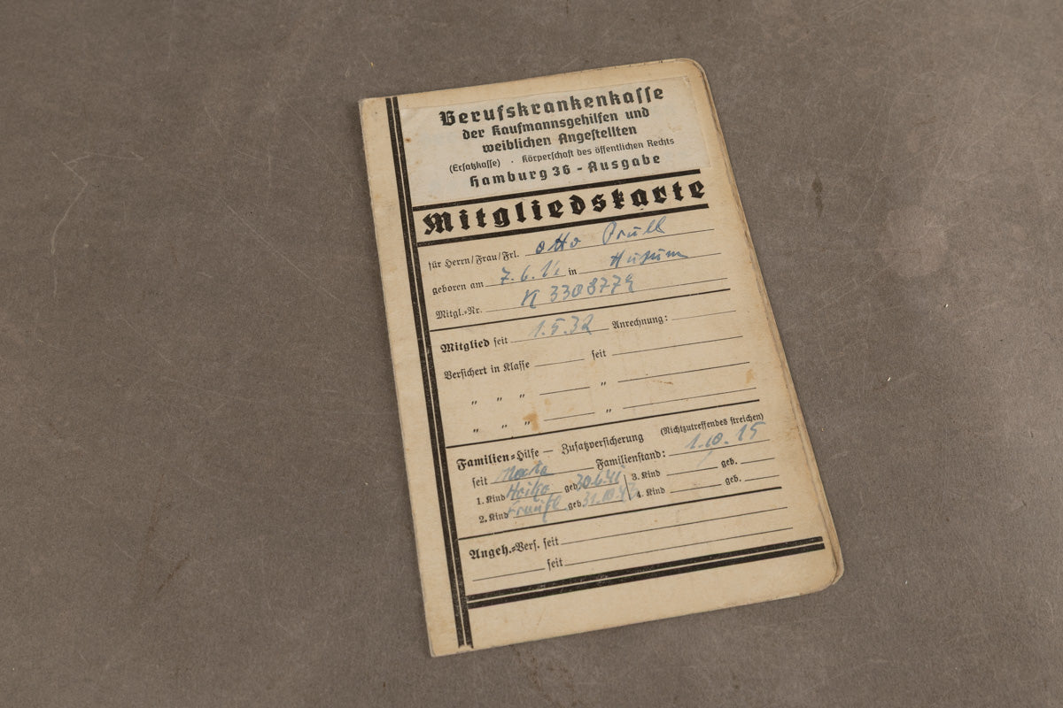 WW2 Tysk "Berufskrankenkasse der Kaufmannsgehilfen" Medlemsbog. Original.