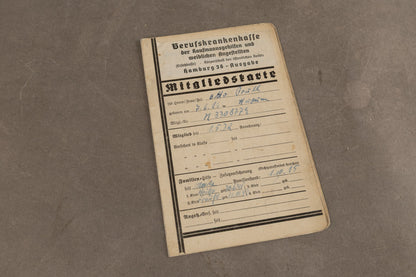 WW2 Tysk "Berufskrankenkasse der Kaufmannsgehilfen" Medlemsbog. Original.