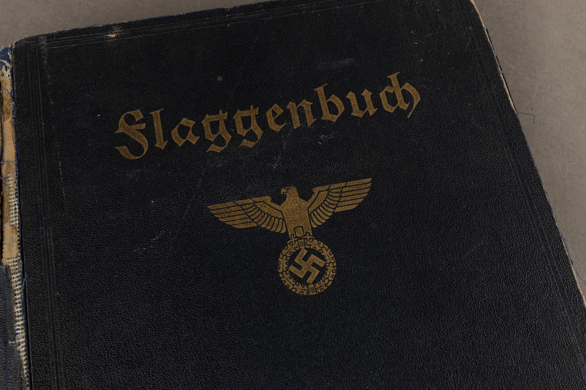 WW2 Tysk Stor Kriegsmarine "Flaggenbuch". Stemplet "Kommando der Marinestation der Nordsee". Sjælden. Original.
