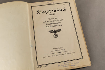 WW2 Tysk Stor Kriegsmarine "Flaggenbuch". Stemplet "Kommando der Marinestation der Nordsee". Sjælden. Original.
