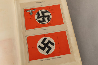 WW2 Tysk Stor Kriegsmarine "Flaggenbuch". Stemplet "Kommando der Marinestation der Nordsee". Sjælden. Original.