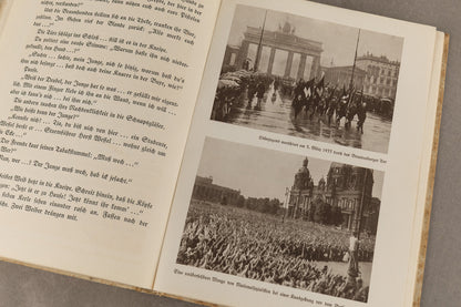 WW2 Tysk HJ Bog. "Unser Führer" Original.