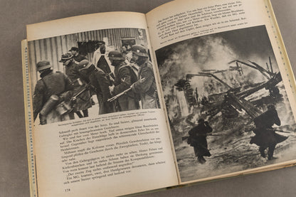 WW2 Tysk "Die Wehrmacht" Bog. Original.