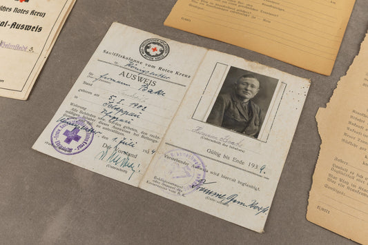 WW2 Tysk DRK (Deutsches Rotes Kreuz" Lot fra samme mand. Original.