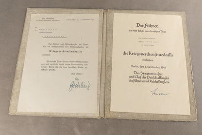 WW2 Tysk Lot. Medalje, urkunder, billeder mv. I omslag. Original.