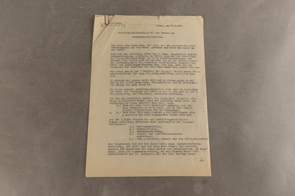 WW2 Tysk "Pz.Jgr. Sturmgeschütz" Uddannelses dokument. Original.