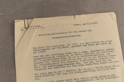 WW2 Tysk "Pz.Jgr. Sturmgeschütz" Uddannelses dokument. Original.