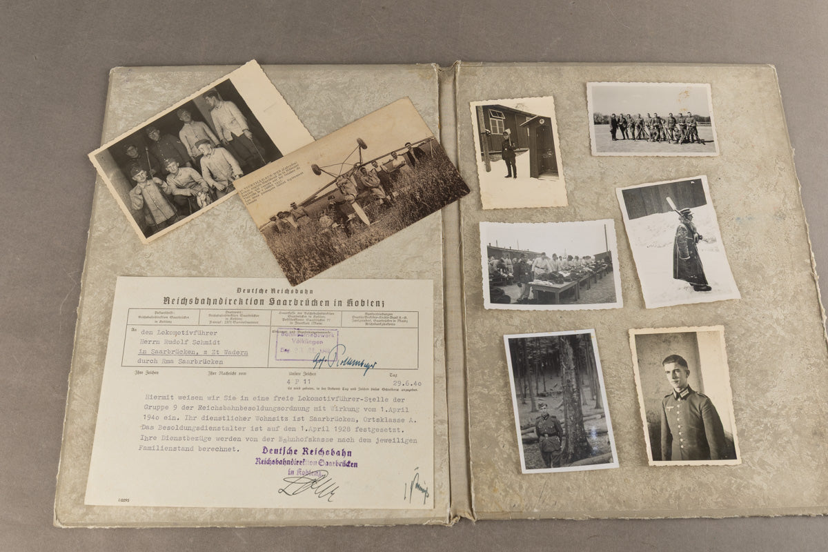 WW2 Tysk Lot. Medalje, urkunder, billeder mv. I omslag. Original.