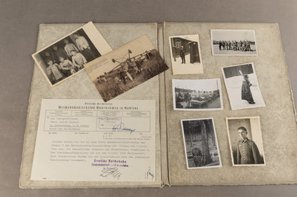 WW2 Tysk Lot. Medalje, urkunder, billeder mv. I omslag. Original.
