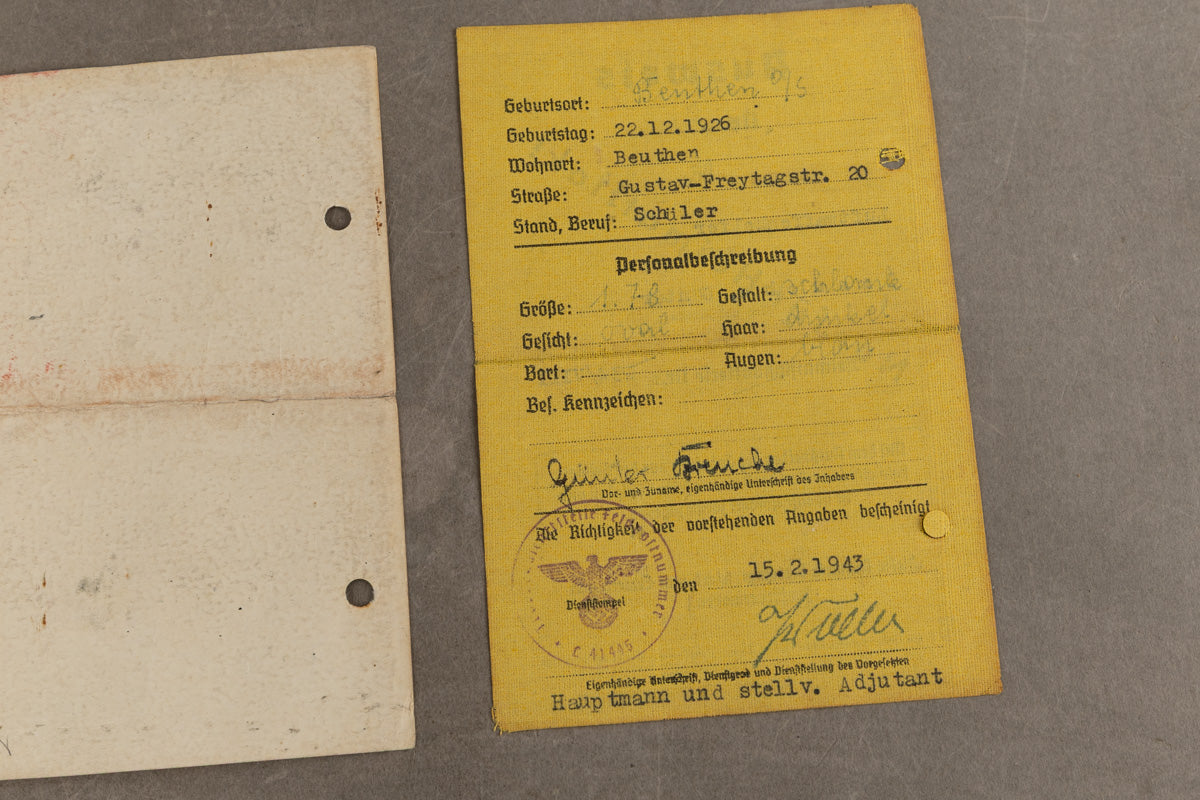 WW2 Tysk "HJ Flakhelfer" Lot. Oplevet bombeangreb og kæmpet mod russerne. SE BESKRIVELSE!! Sjælden! Original.